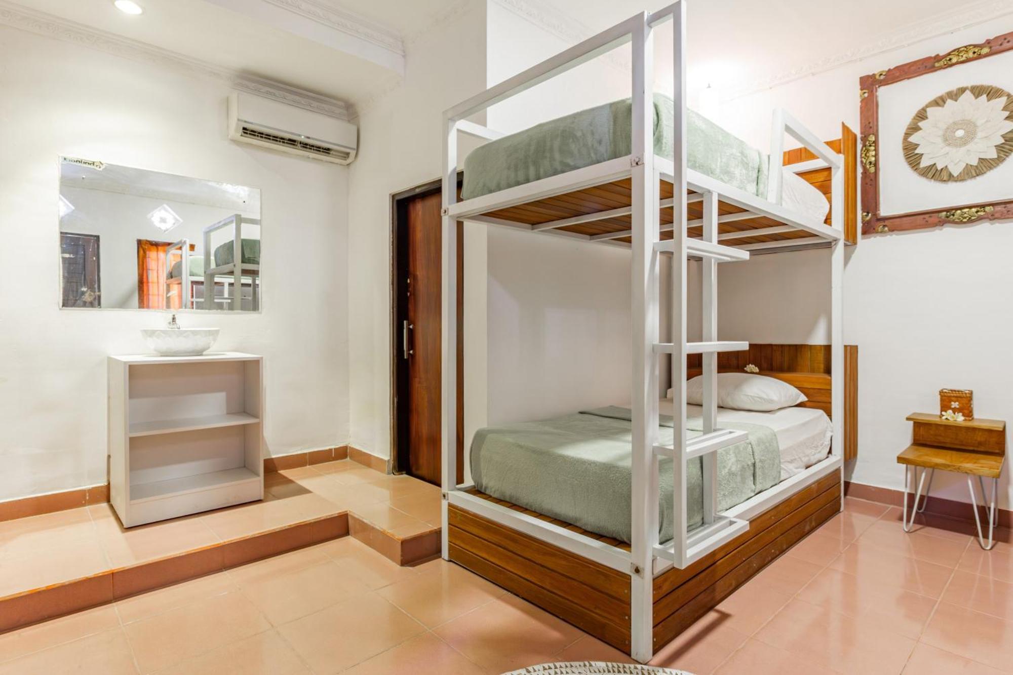Capital O 93944 Geweka Homestay Jimbaran Dış mekan fotoğraf