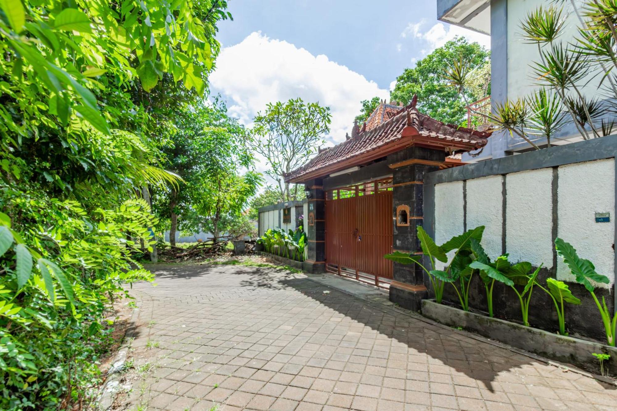 Capital O 93944 Geweka Homestay Jimbaran Dış mekan fotoğraf